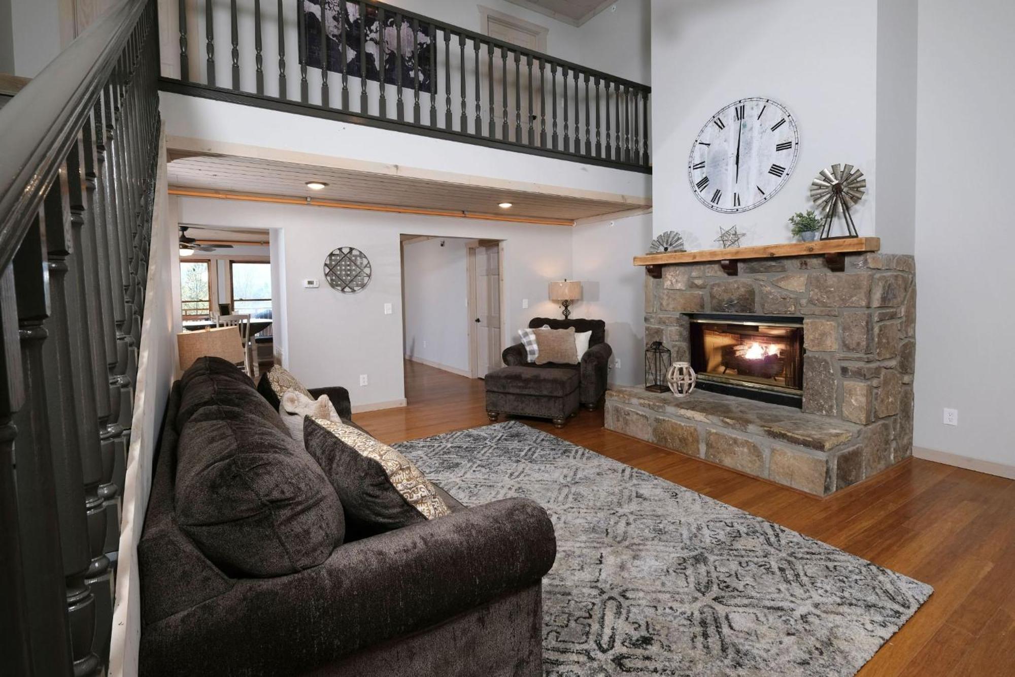Rocky Top Lodge แกตลิงเบิร์ก ภายนอก รูปภาพ