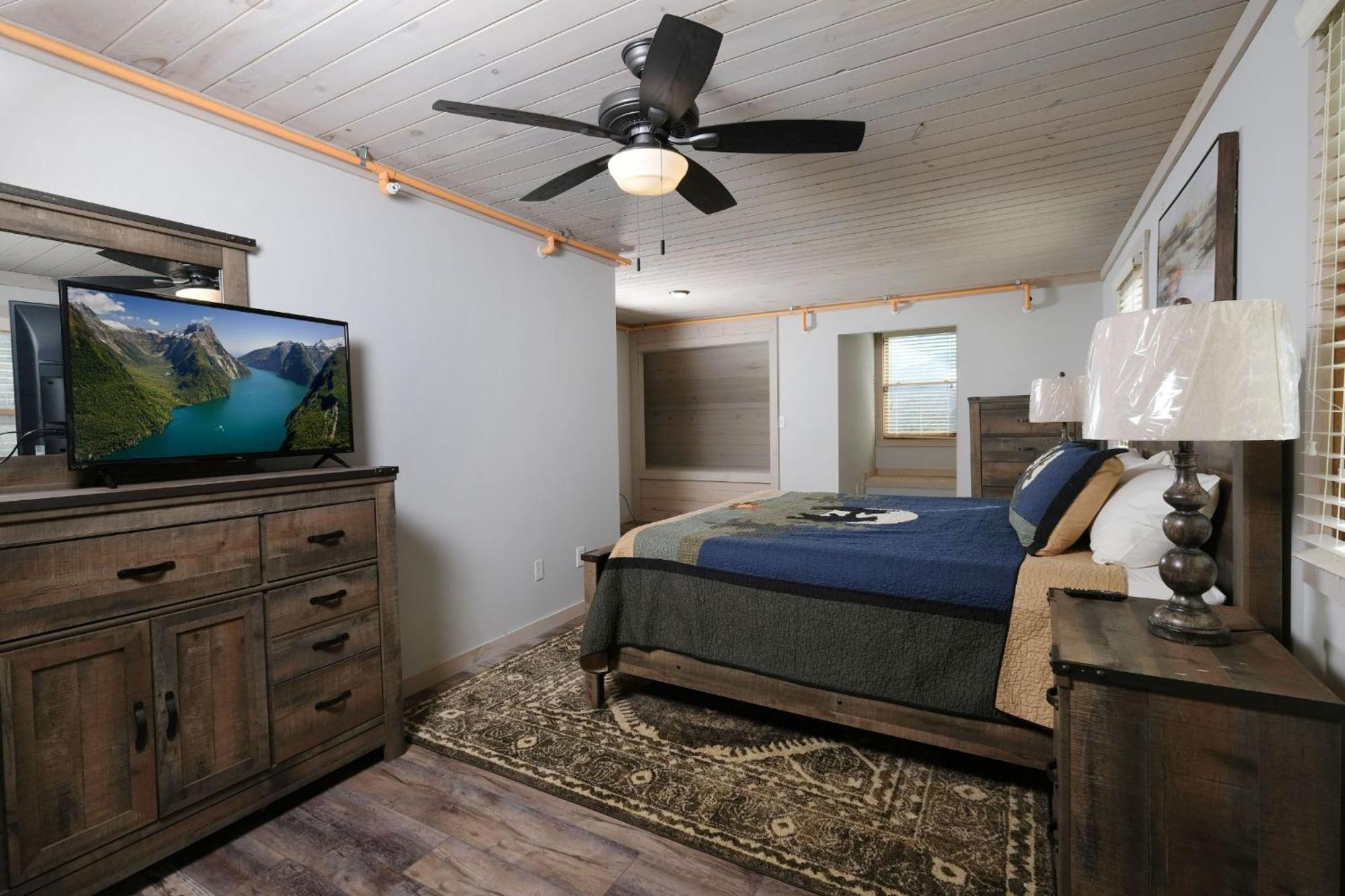 Rocky Top Lodge แกตลิงเบิร์ก ภายนอก รูปภาพ